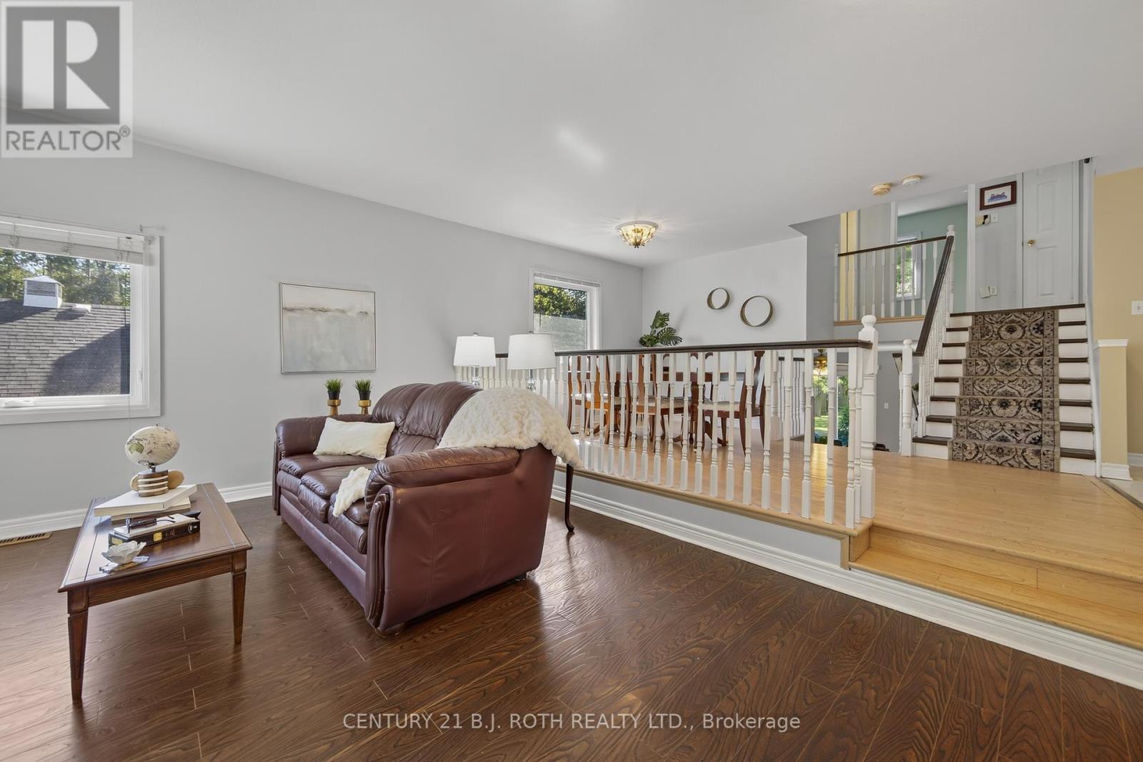 1005 Goshen Road, Innisfil, Ontario  L9S 2B5 - Photo 11 - N12379802