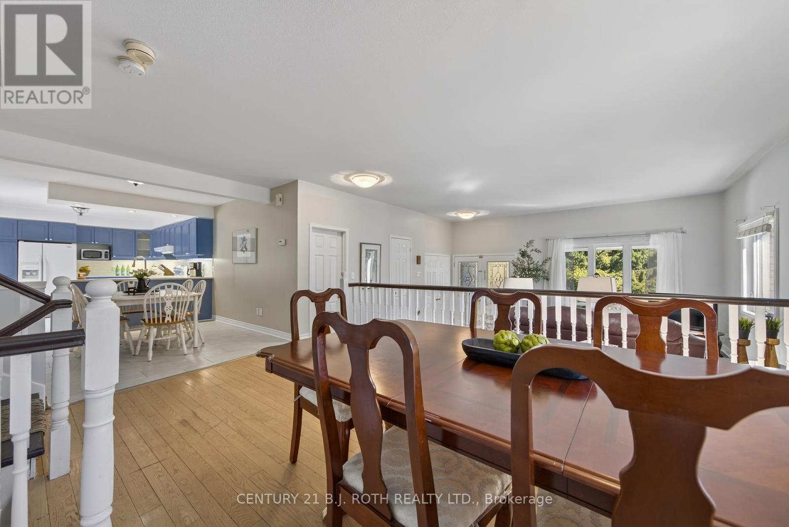 1005 Goshen Road, Innisfil, Ontario  L9S 2B5 - Photo 15 - N12379802