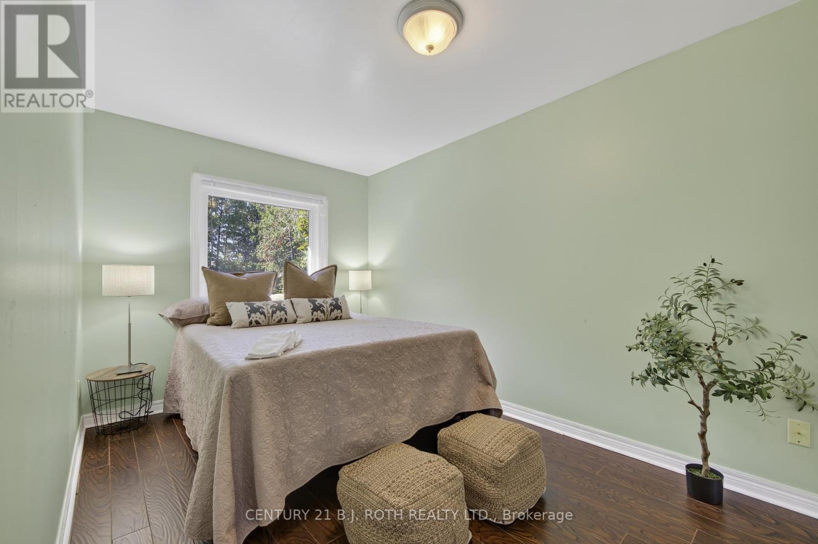 1005 Goshen Road, Innisfil, Ontario  L9S 2B5 - Photo 22 - N12379802