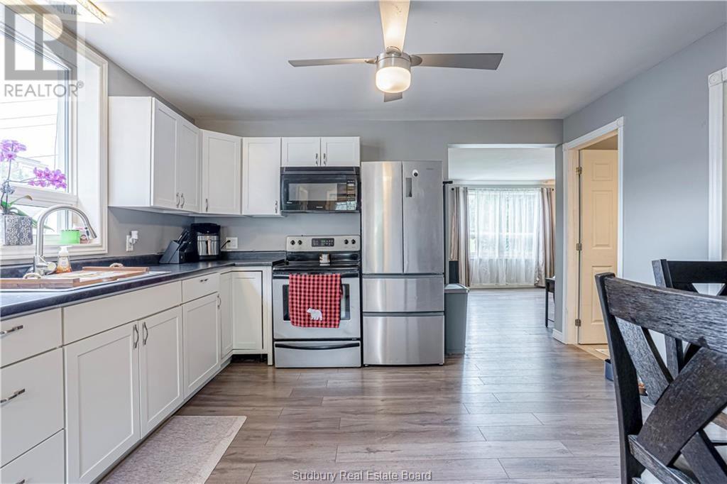 Property at 976 Bancroft Drive image 4