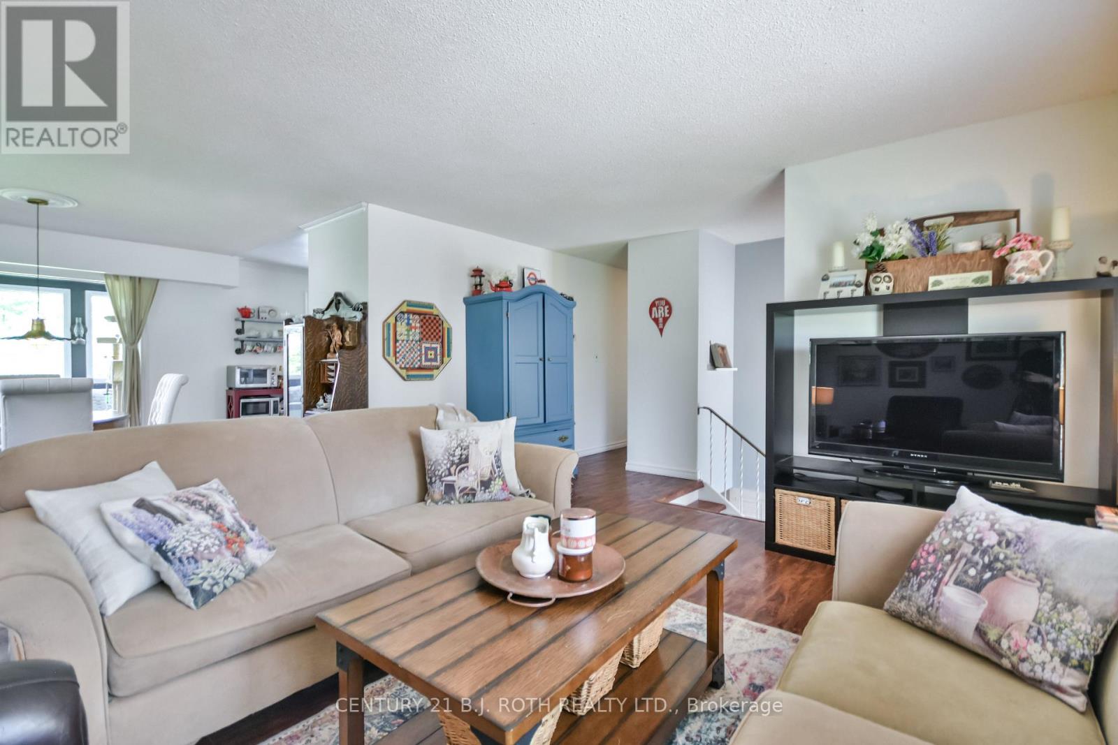 23 Conder Drive, Oro-Medonte, Ontario  L0K 1E0 - Photo 9 - S12379749