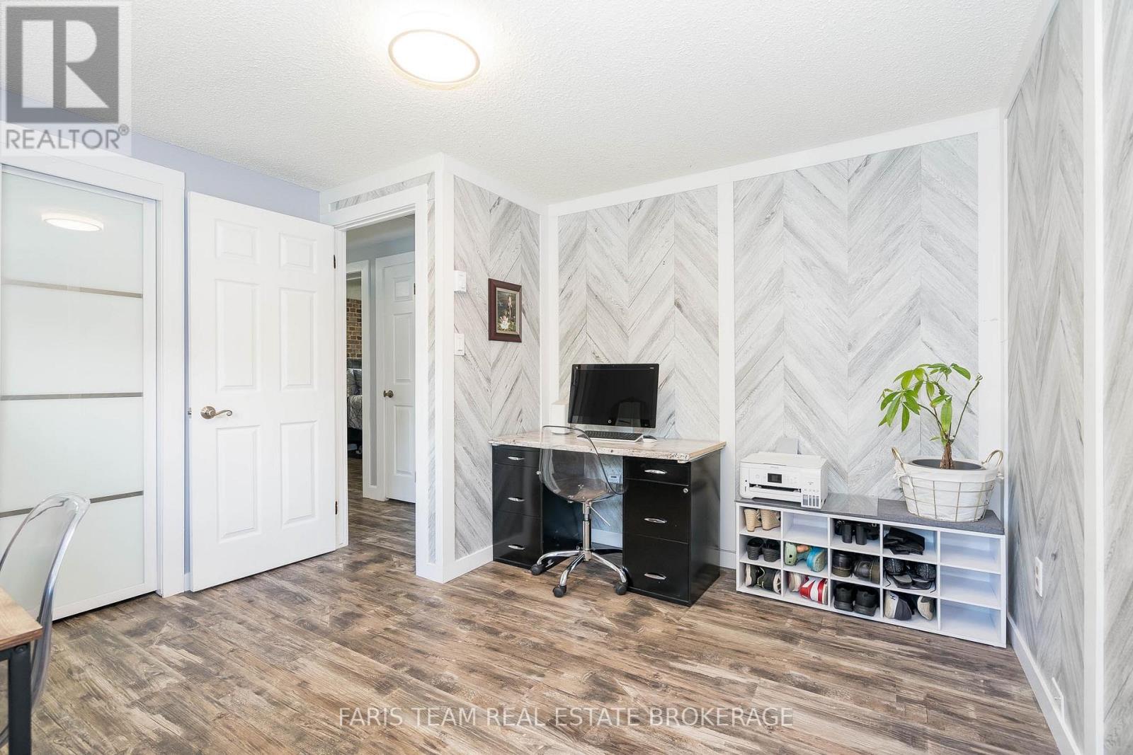 132 Patterson Road, Barrie (Ardagh), Ontario  L4N 3W4 - Photo 23 - S12379796