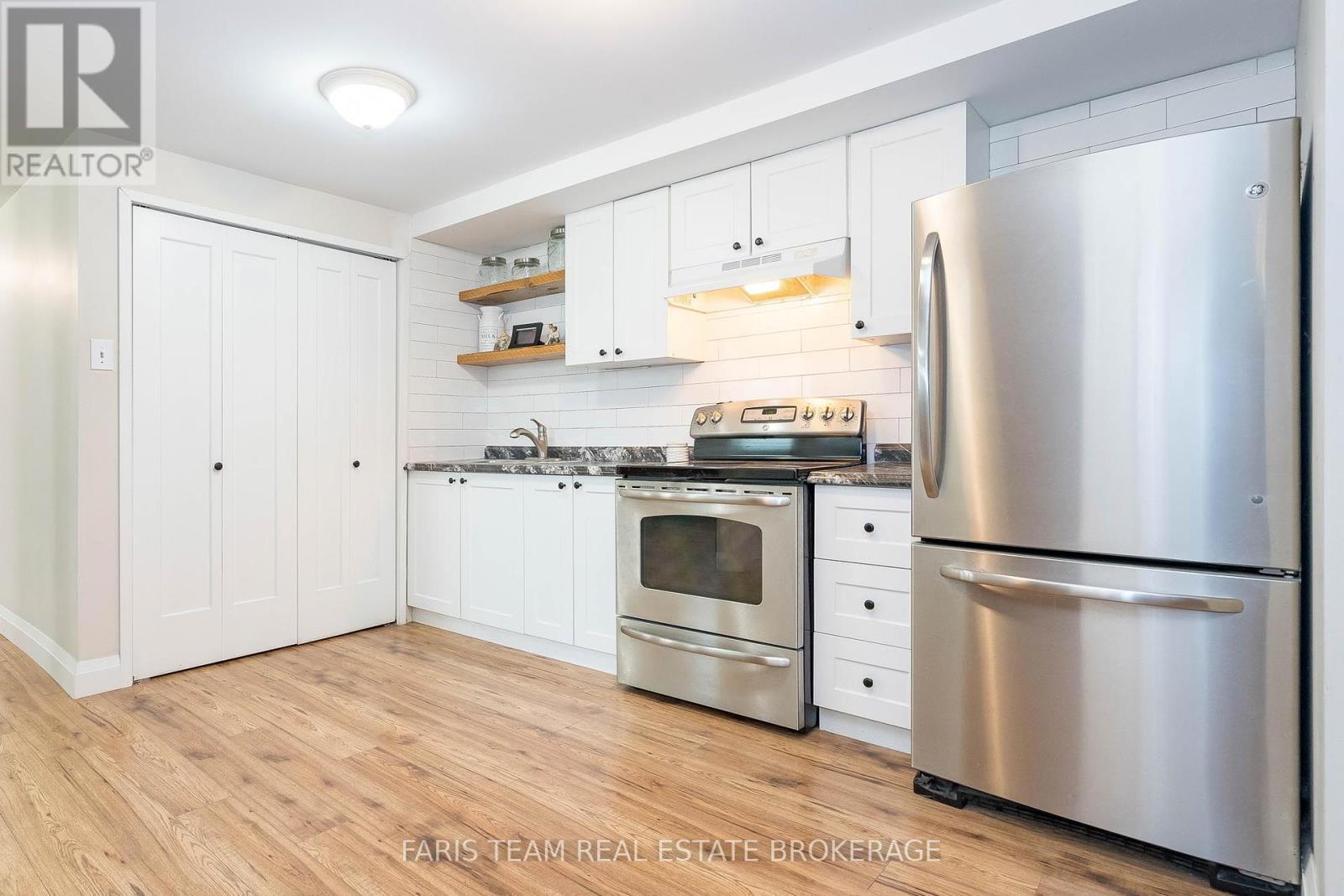 132 Patterson Road, Barrie (Ardagh), Ontario  L4N 3W4 - Photo 25 - S12379796