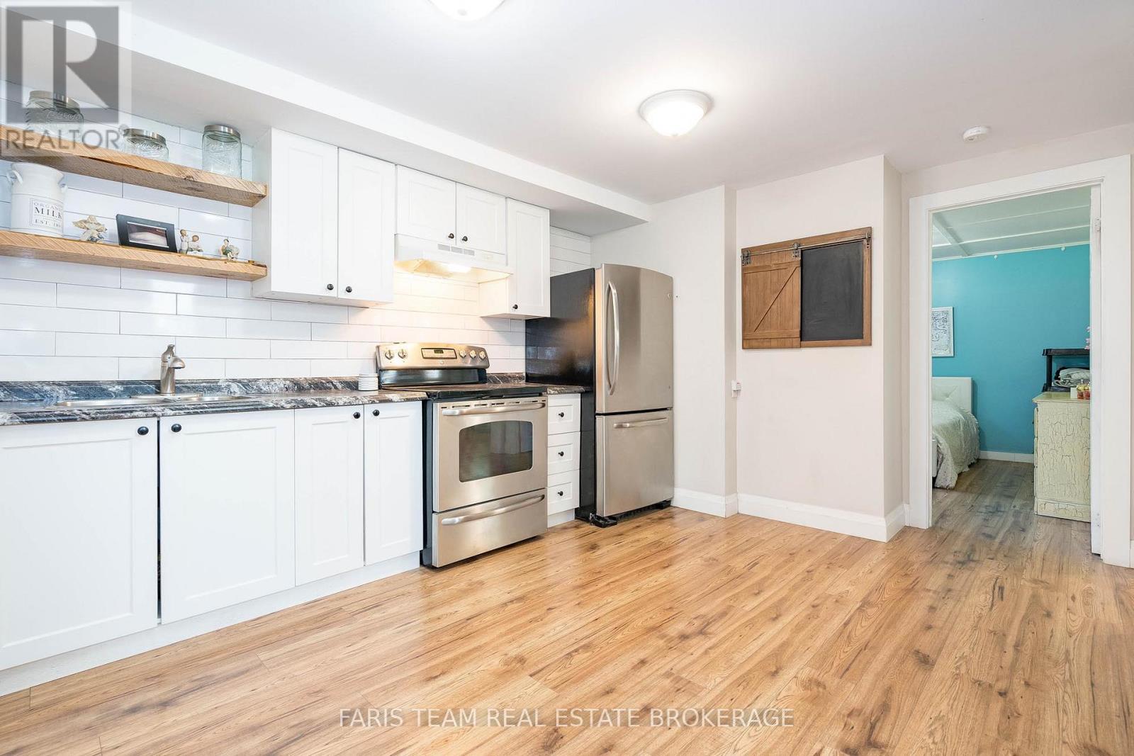 132 Patterson Road, Barrie (Ardagh), Ontario  L4N 3W4 - Photo 26 - S12379796