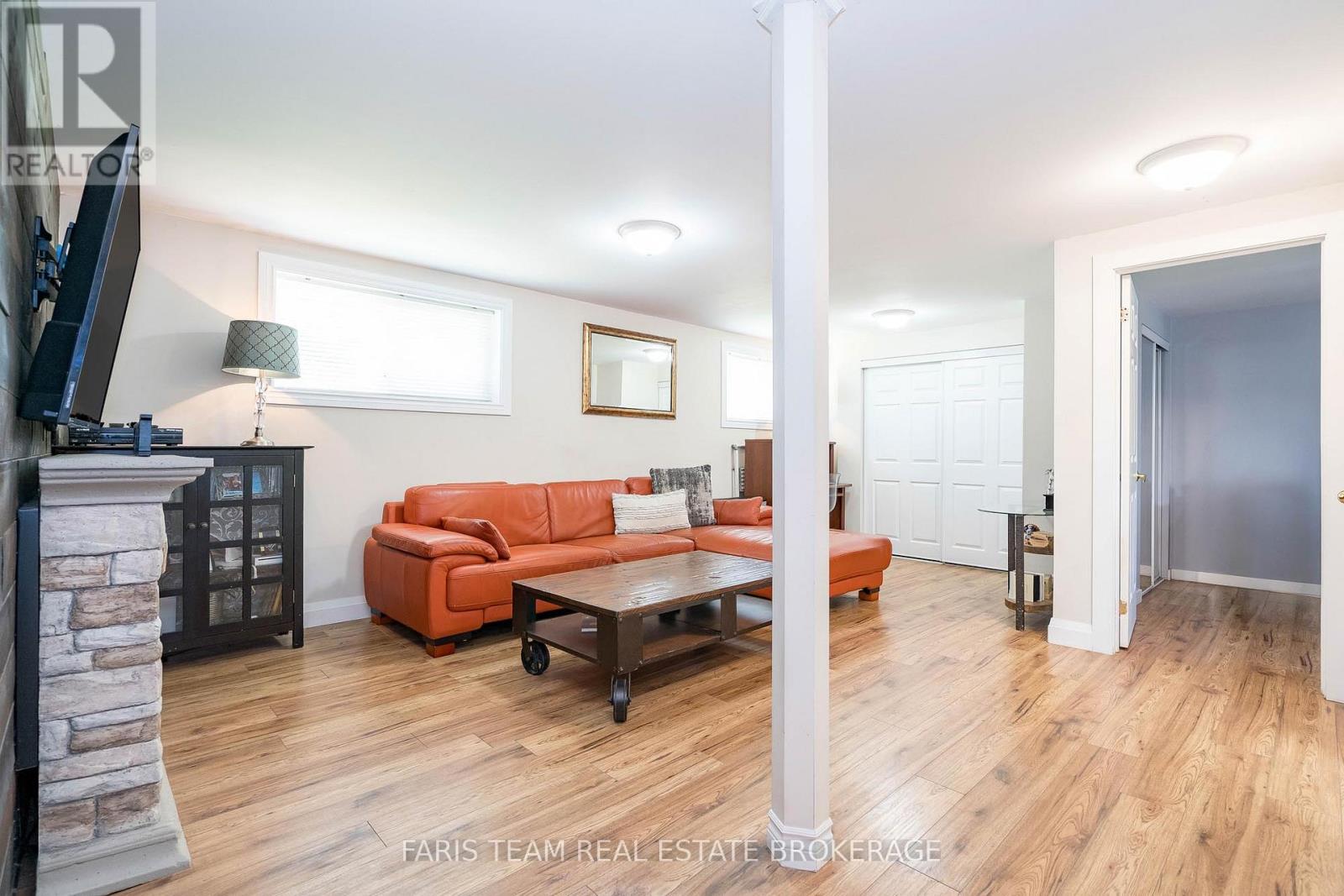 132 Patterson Road, Barrie (Ardagh), Ontario  L4N 3W4 - Photo 29 - S12379796