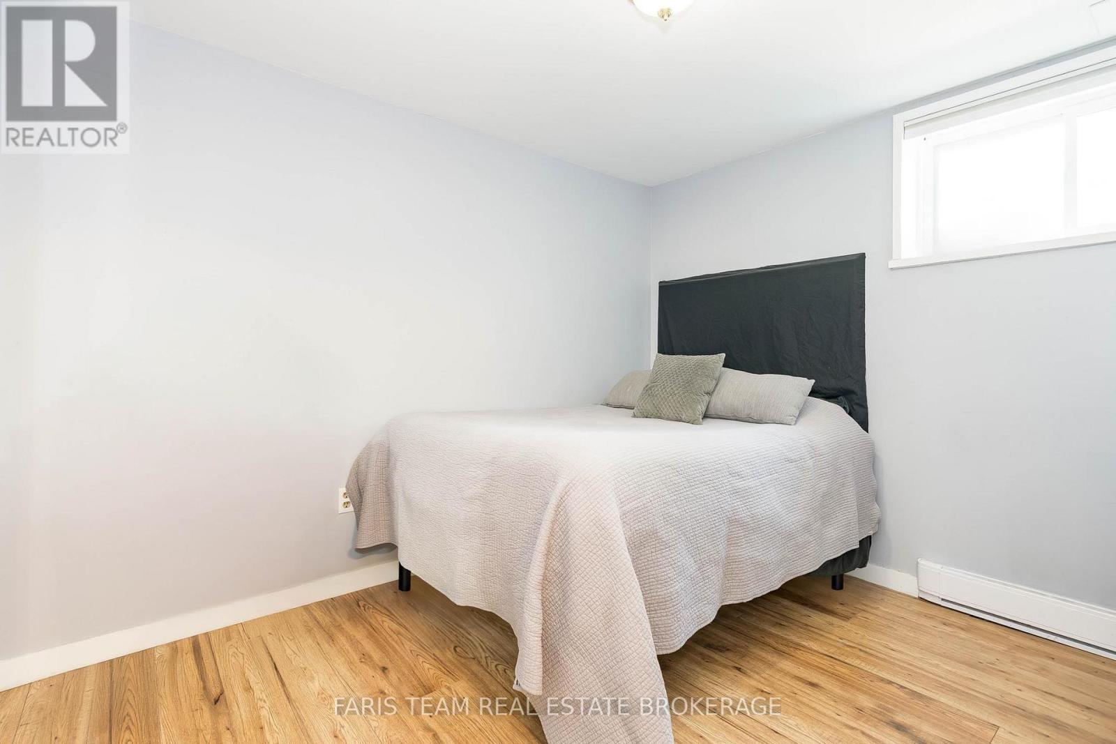 132 Patterson Road, Barrie (Ardagh), Ontario  L4N 3W4 - Photo 31 - S12379796