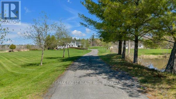 5002 Highway 2, Gananoque, Ontario  K7G 2V6 - Photo 3 - X12379840