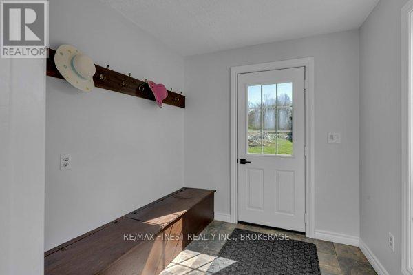5002 Highway 2, Gananoque, Ontario  K7G 2V6 - Photo 4 - X12379840