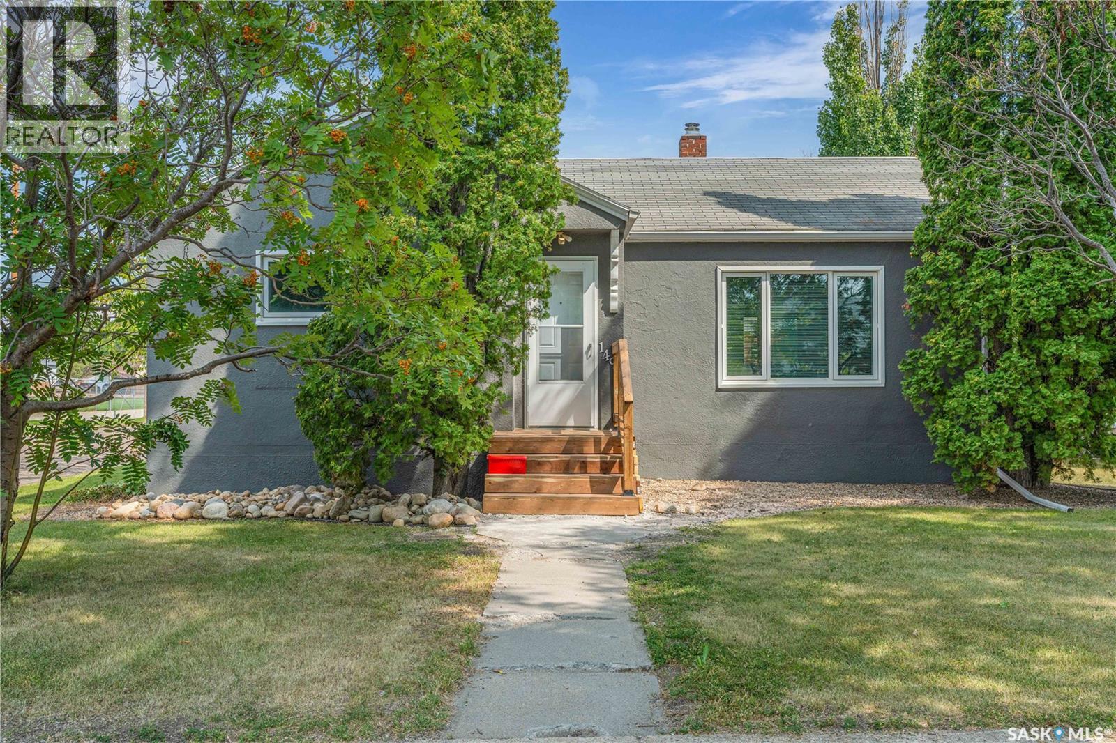 1492 95th STREET, North Battleford, Saskatchewan