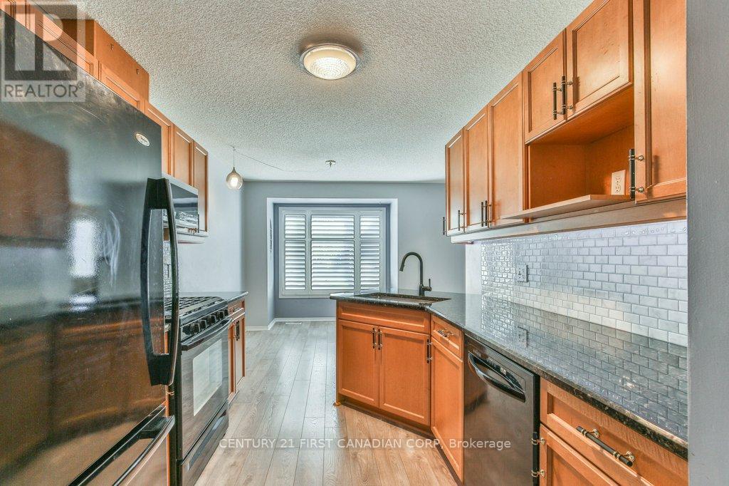 39 - 1600 Mickleborough Drive, London North, Ontario  N6G 5R9 - Photo 10 - X12379884