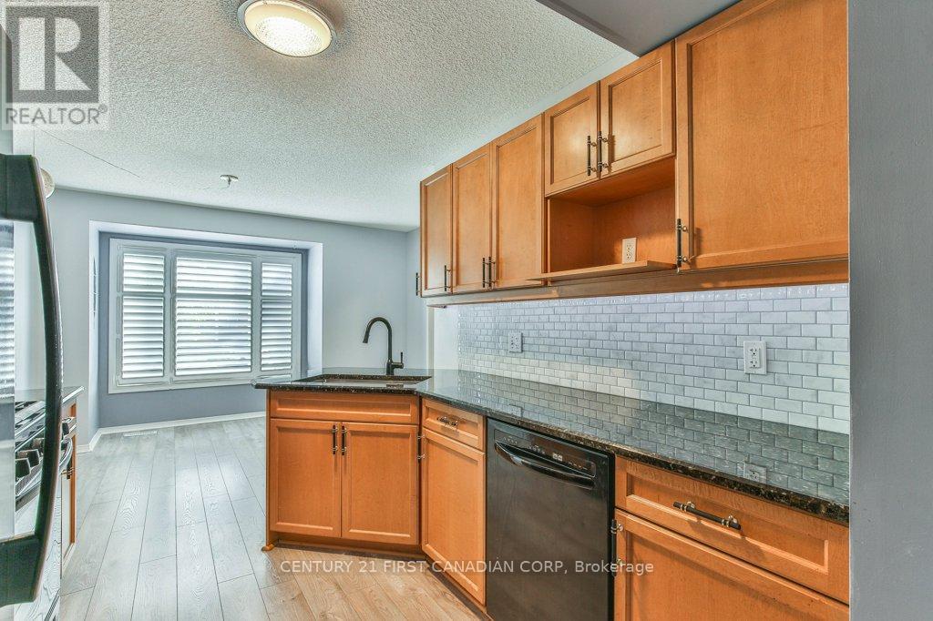 39 - 1600 Mickleborough Drive, London North, Ontario  N6G 5R9 - Photo 11 - X12379884