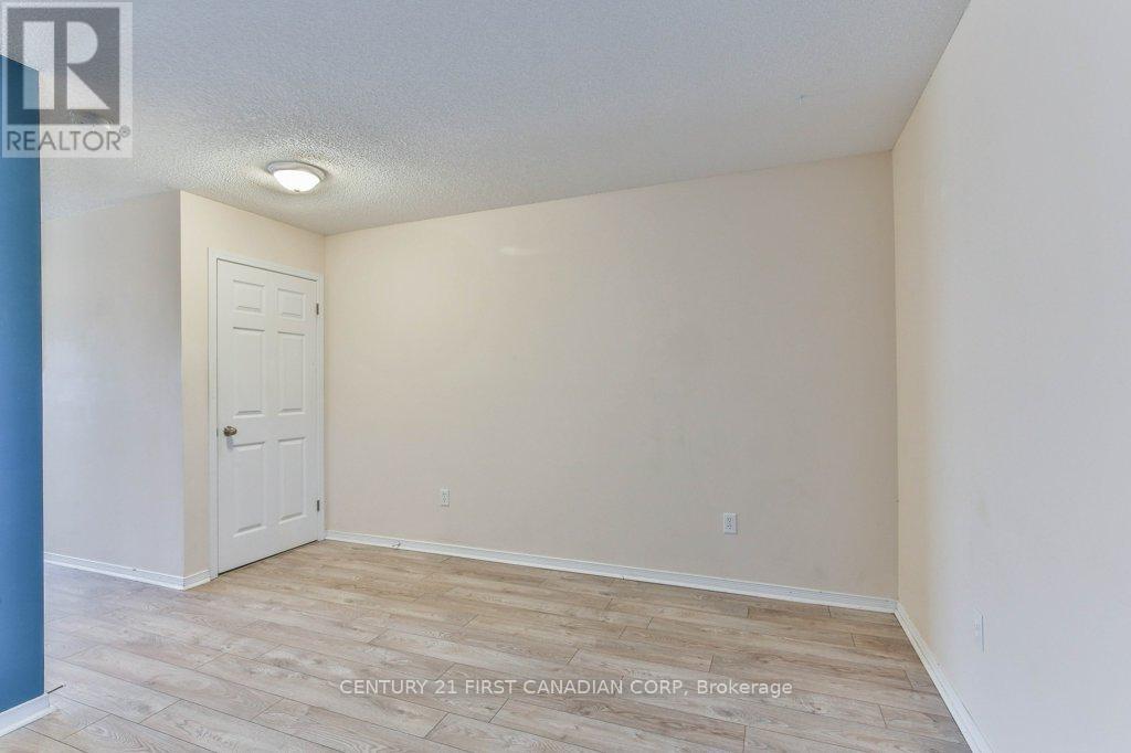 39 - 1600 Mickleborough Drive, London North, Ontario  N6G 5R9 - Photo 19 - X12379884