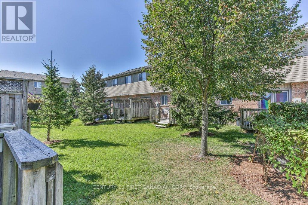 39 - 1600 Mickleborough Drive, London North, Ontario  N6G 5R9 - Photo 35 - X12379884