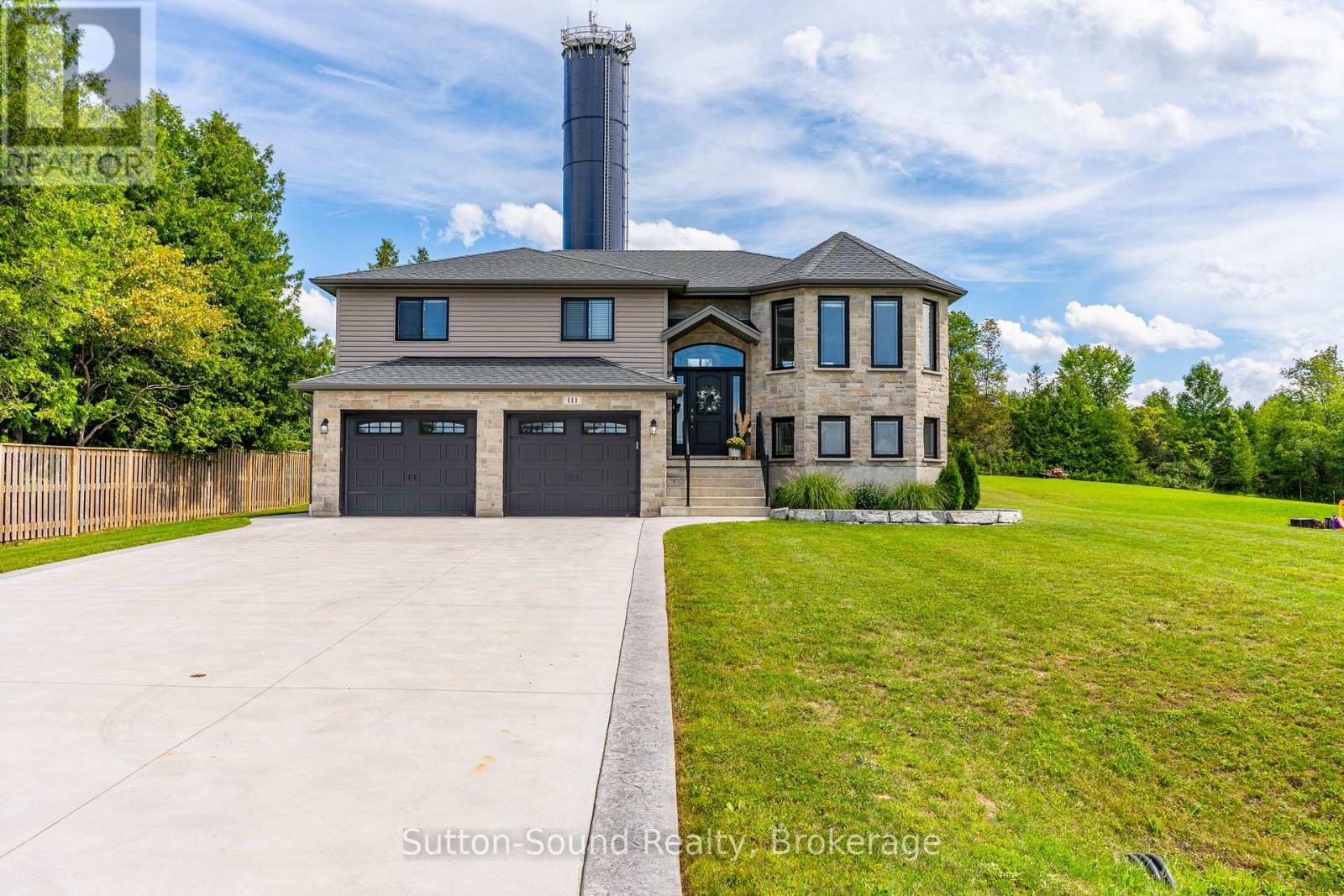 111 DONWAY DRIVE, Chatsworth, Ontario