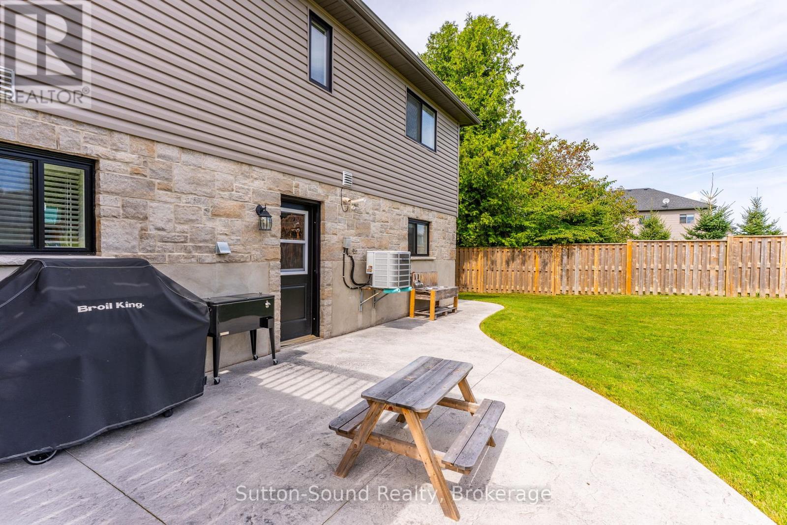 111 Donway Drive, Chatsworth, Ontario  N0H 1G0 - Photo 36 - X12379829