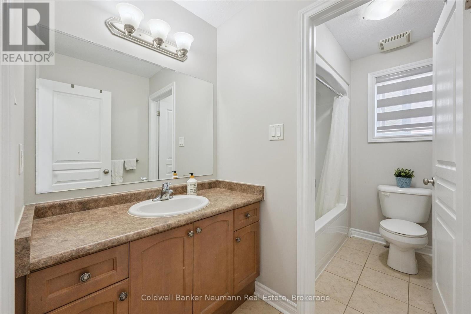 64 Laughland Lane, Guelph, Ontario  N1L 0C6 - Photo 21 - X12379860