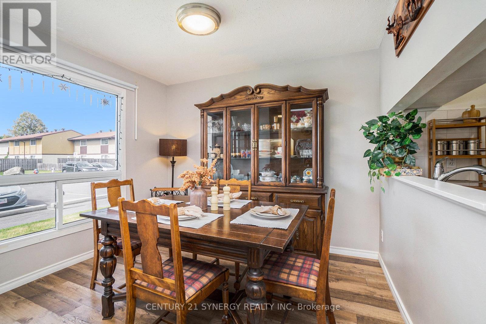 14 - 2570 Southvale Crescent, Ottawa, Ontario  K1B 5B6 - Photo 5 - X12379831