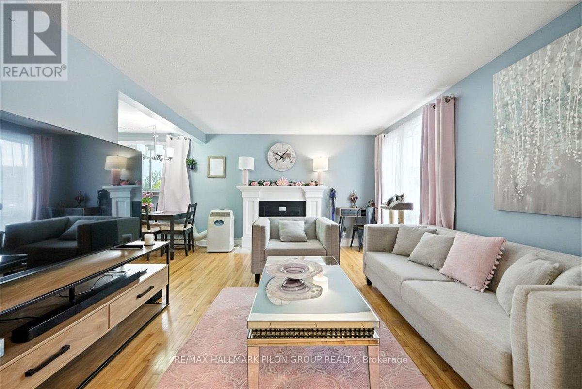 81a - 758 St. Andre Drive, Ottawa, Ontario  K1C 4S4 - Photo 4 - X12379874
