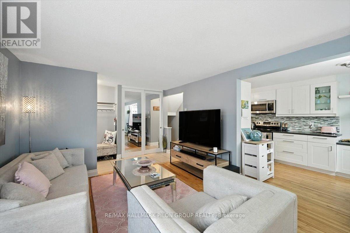 81a - 758 St. Andre Drive, Ottawa, Ontario  K1C 4S4 - Photo 5 - X12379874