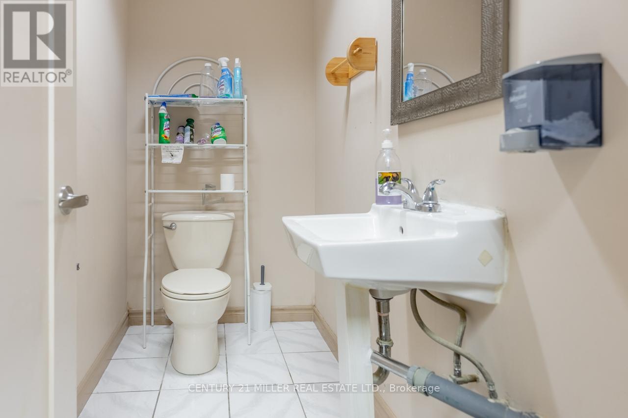 203 - 450 Bronte Street S, Milton, Ontario  L9T 8T2 - Photo 21 - W12379736