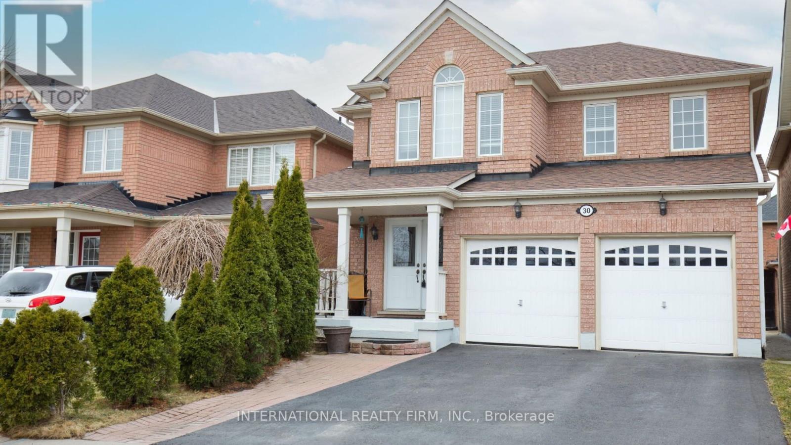 30 Benmore Crescent, Brampton (Vales Of Castlemore), Ontario  L6P 2T3 - Photo 1 - W12379758