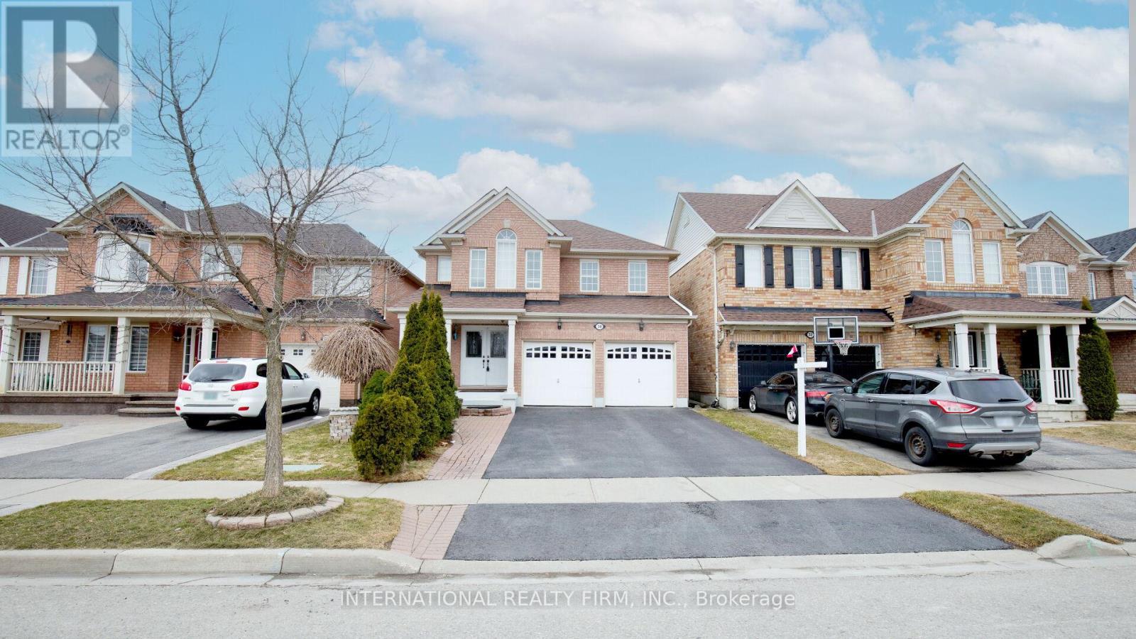 30 Benmore Crescent, Brampton (Vales Of Castlemore), Ontario  L6P 2T3 - Photo 14 - W12379758