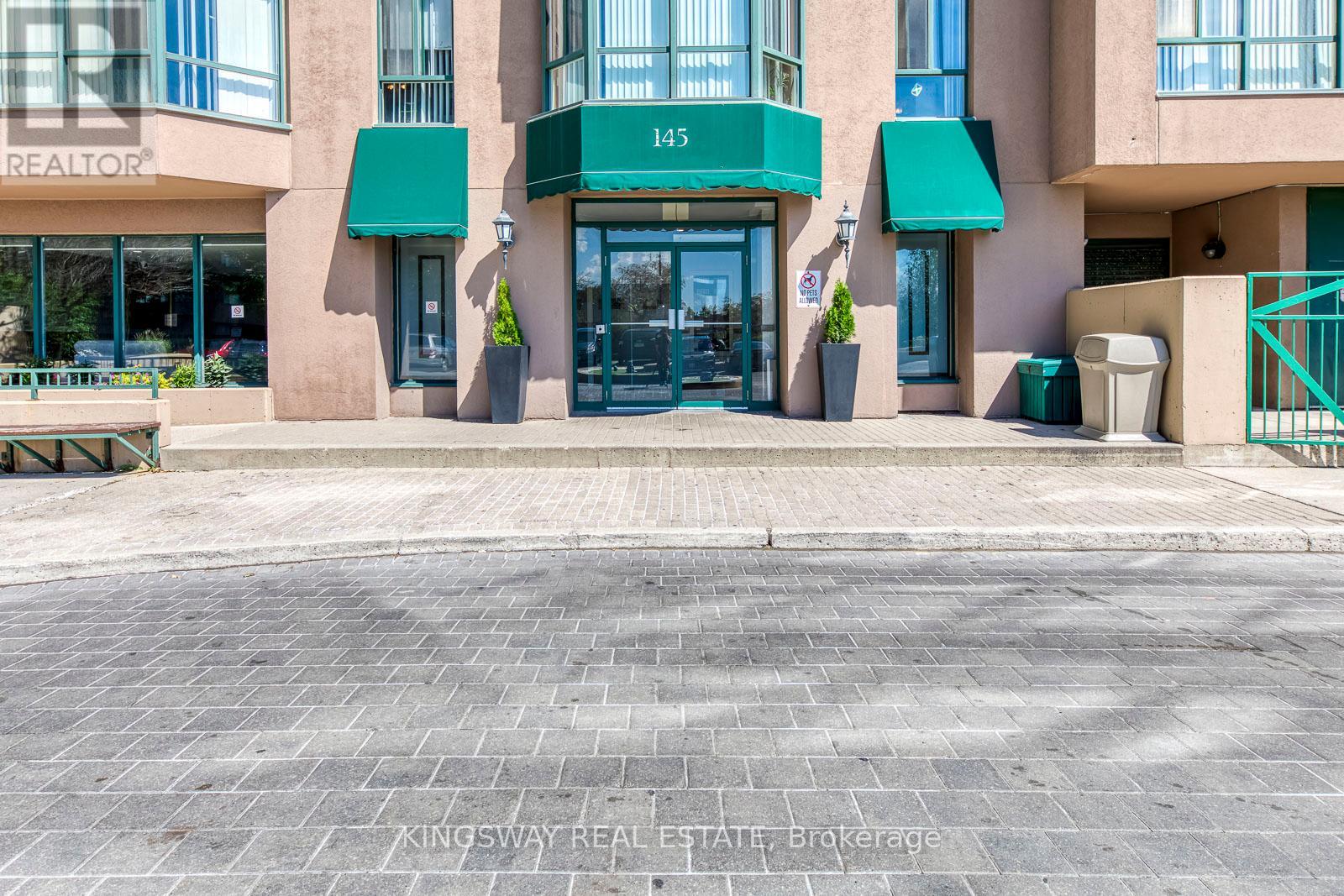 110 - 145 Hillcrest Avenue, Mississauga, Ontario  L5B 3Z1 - Photo 3 - W12379773