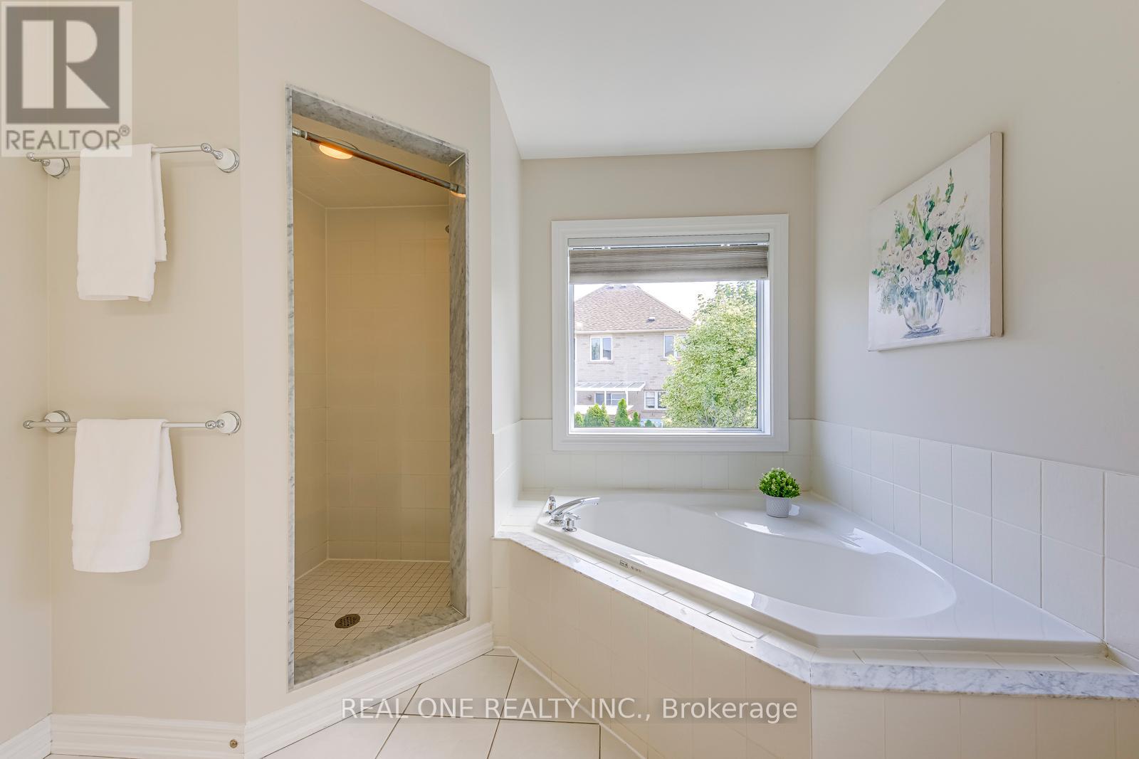 2337 Hilda Drive, Oakville, Ontario  L6H 7M9 - Photo 29 - W12379778