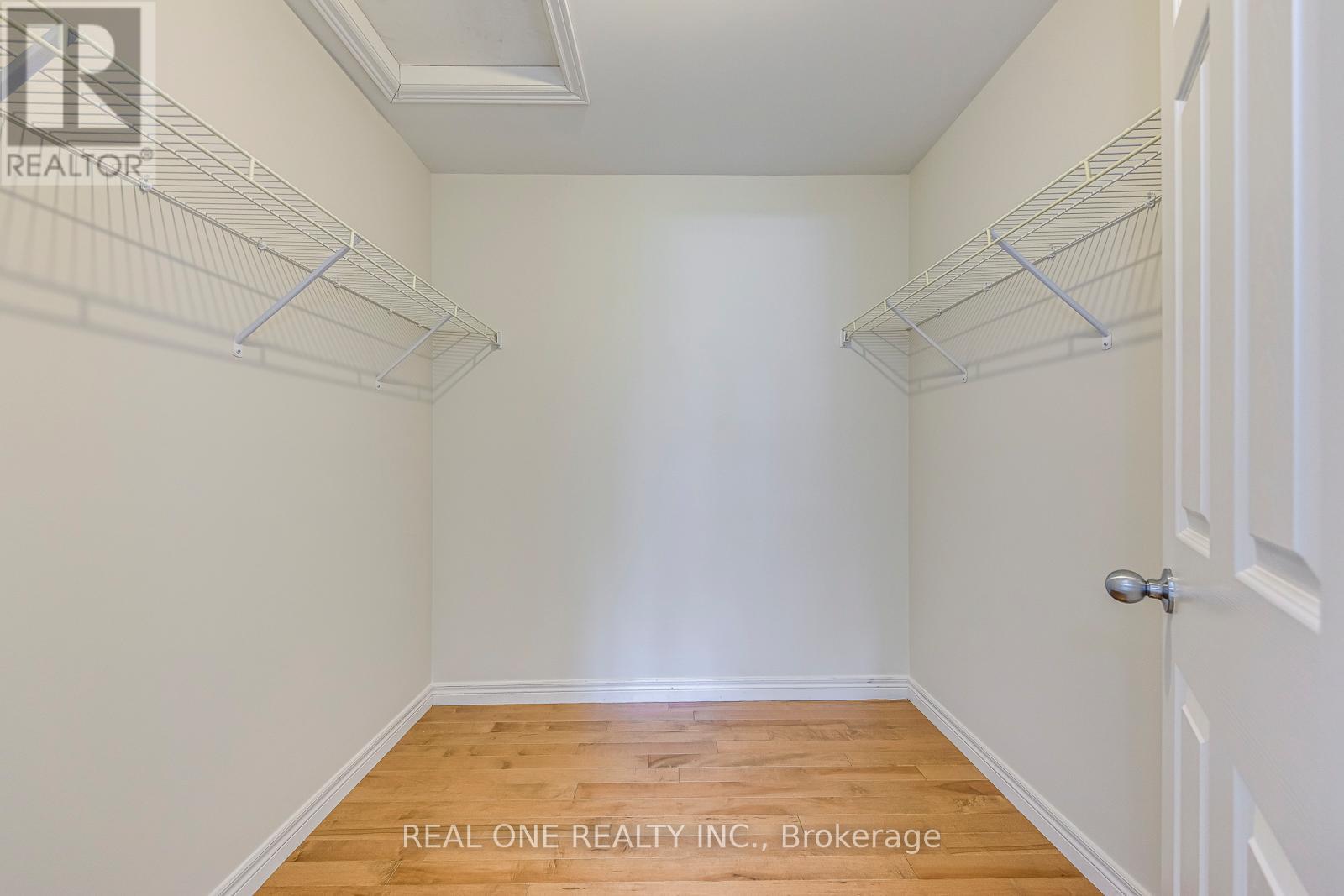 2337 Hilda Drive, Oakville, Ontario  L6H 7M9 - Photo 30 - W12379778