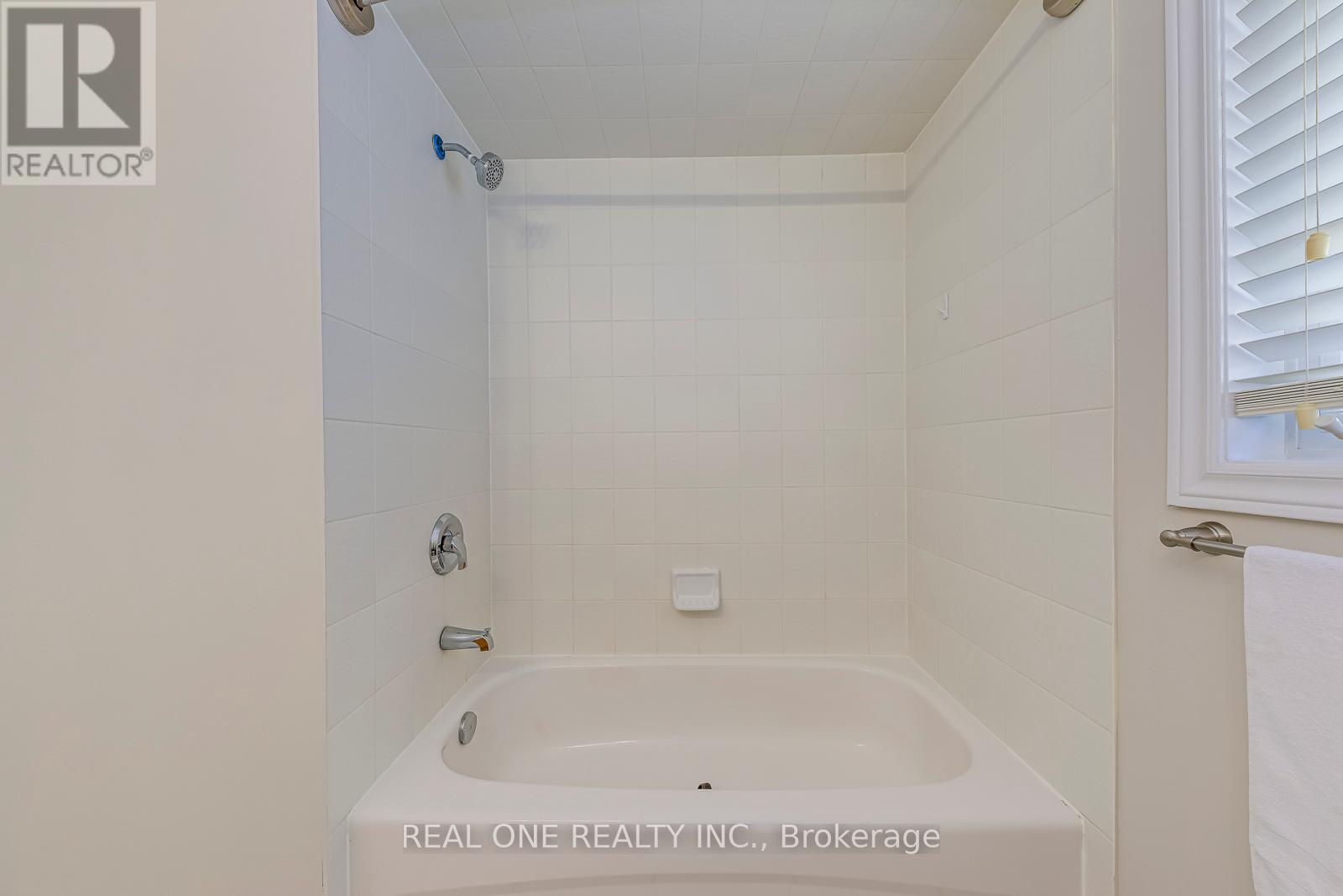 2337 Hilda Drive, Oakville, Ontario  L6H 7M9 - Photo 39 - W12379778