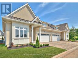 10 BUTTERNUT CRESCENT