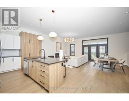 11 BUTTERNUT CRESCENT