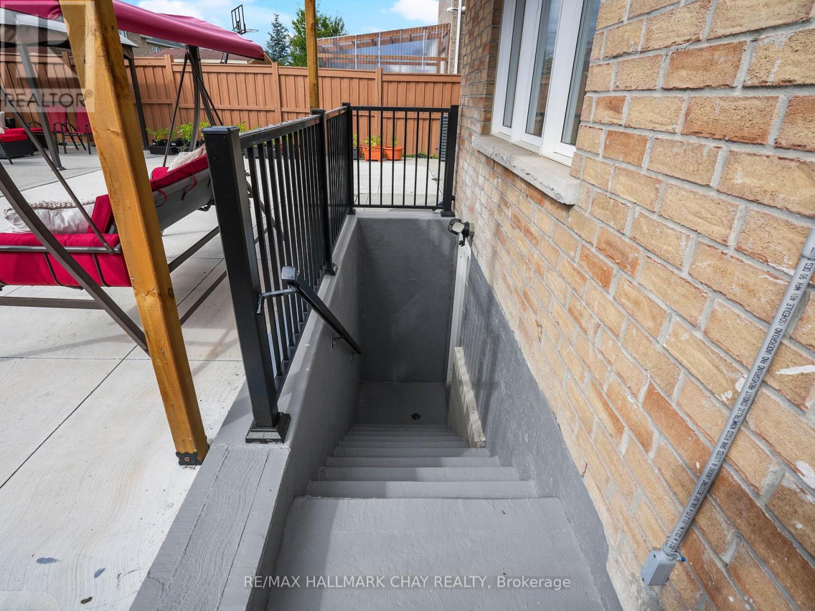 161 Shephard Avenue, New Tecumseth, Ontario  L9R 0J9 - Photo 41 - N12378338
