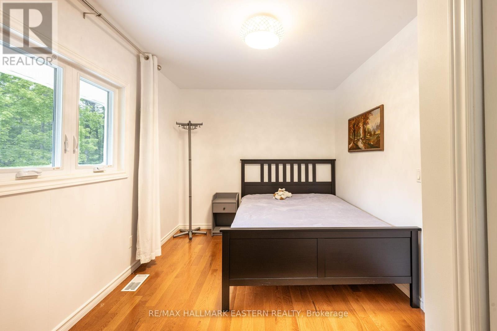 7 Juniper Isle Road, Kawartha Lakes, Ontario  K0M 1N0 - Photo 18 - X12373321