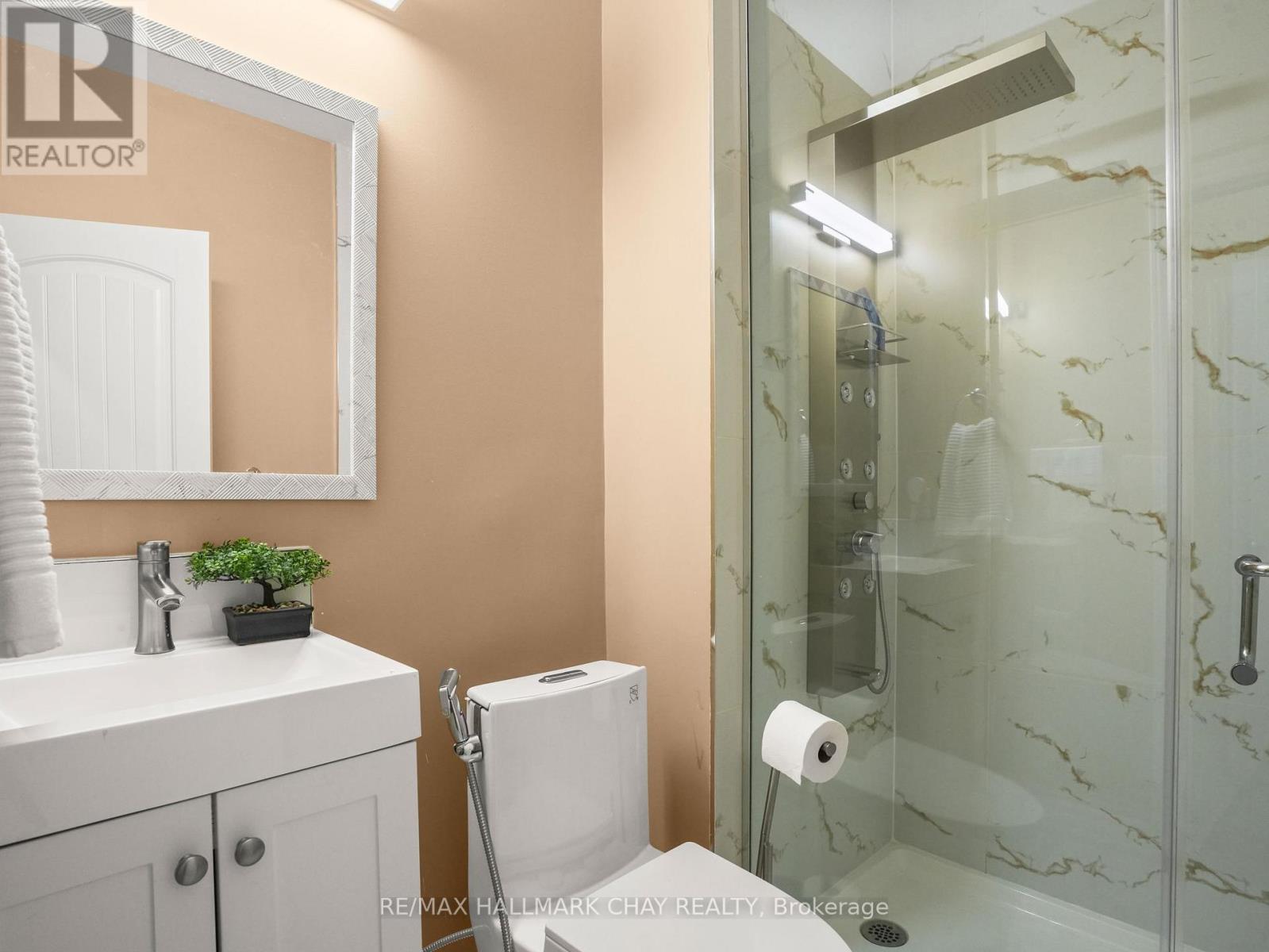 161 Shephard Avenue, New Tecumseth, Ontario  L9R 0J9 - Photo 37 - N12378338