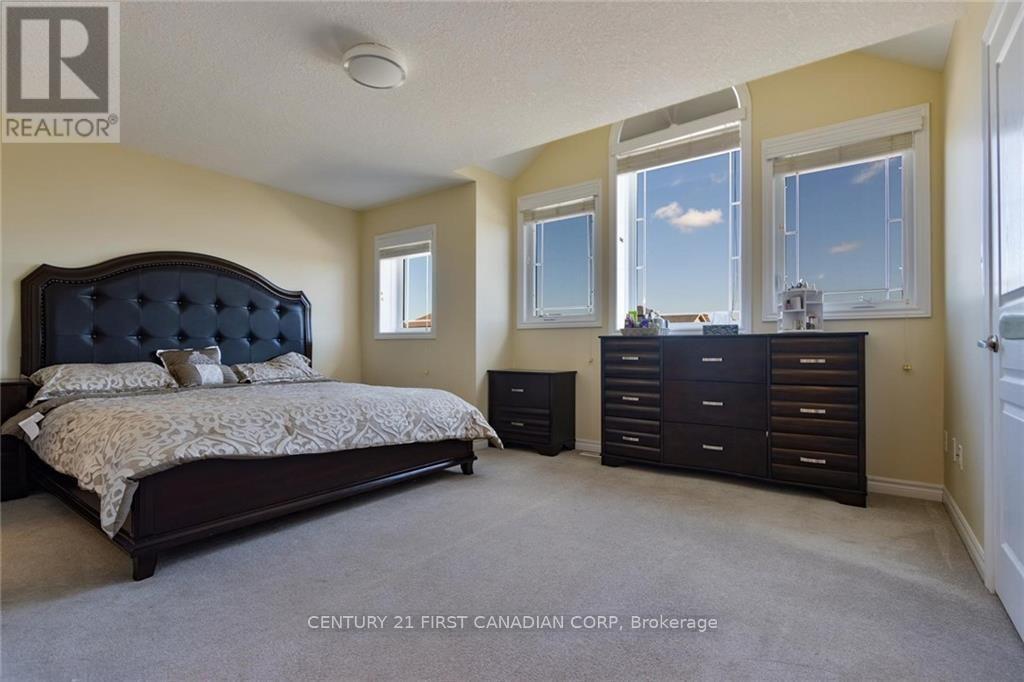 3131 Emily Carr Lane, London South, Ontario  N6L 0B3 - Photo 15 - X12355874