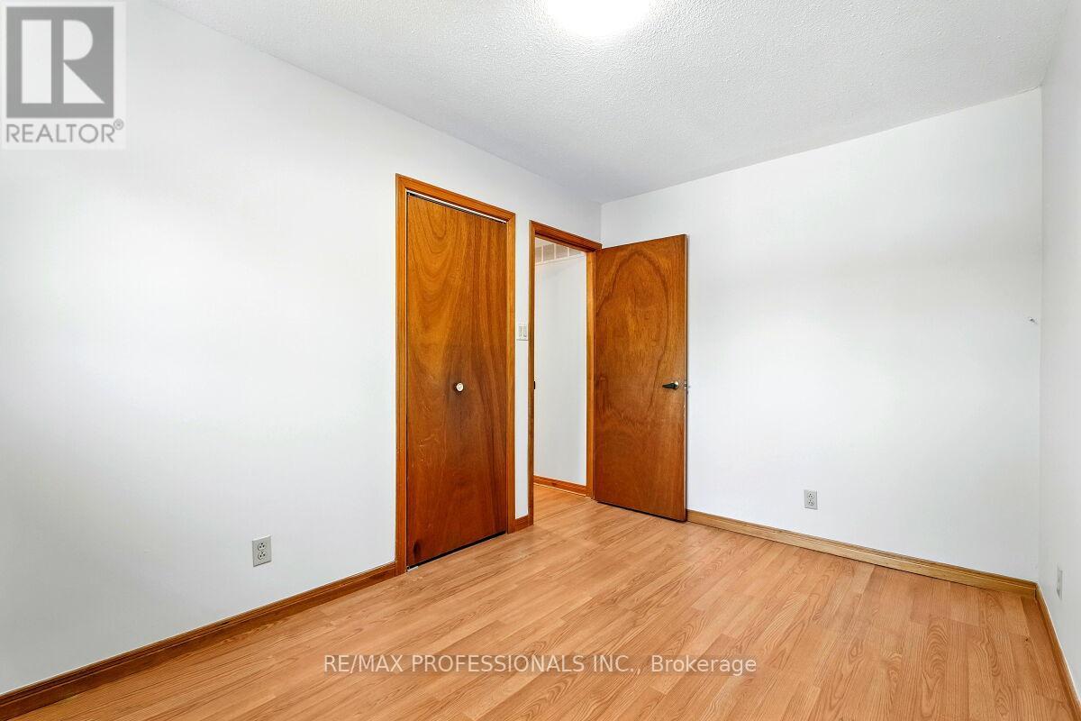 236 East 21st Street, Hamilton, Ontario  L8V 2T7 - Photo 22 - X12379730