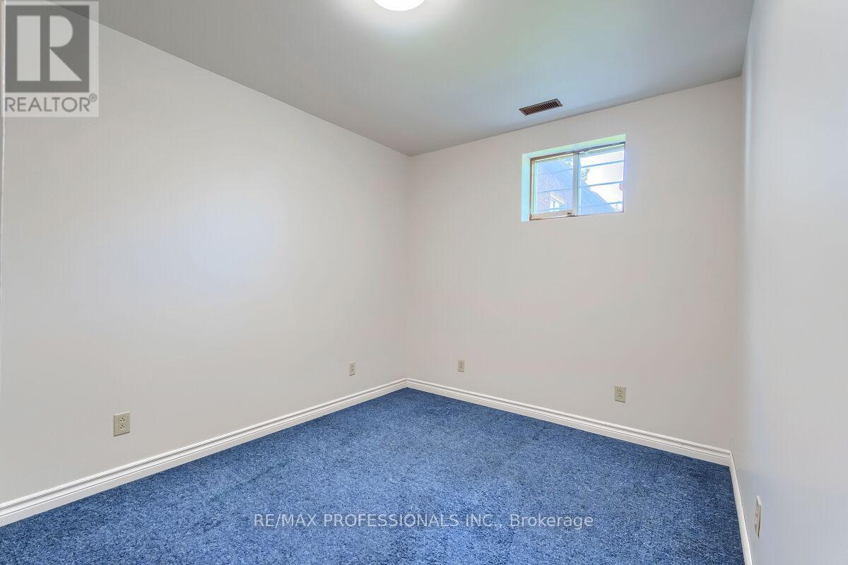 236 East 21st Street, Hamilton, Ontario  L8V 2T7 - Photo 31 - X12379730