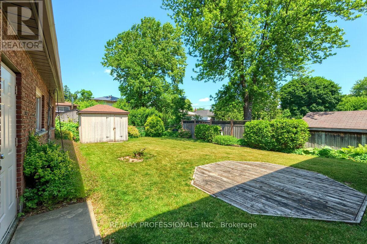 236 East 21st Street, Hamilton, Ontario  L8V 2T7 - Photo 42 - X12379730