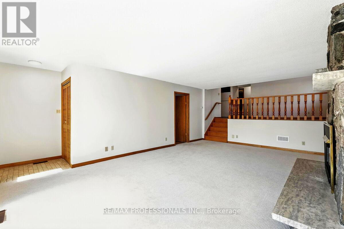 236 East 21st Street, Hamilton, Ontario  L8V 2T7 - Photo 8 - X12379730