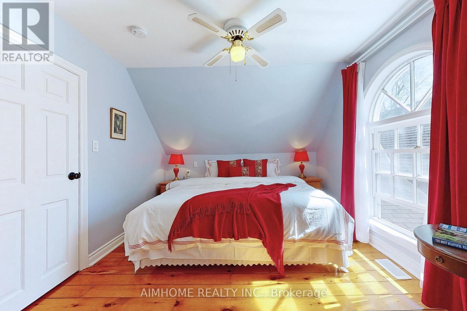 127 Mary Street, Niagara-On-The-Lake, Ontario  L0S 1J0 - Photo 19 - X12379745