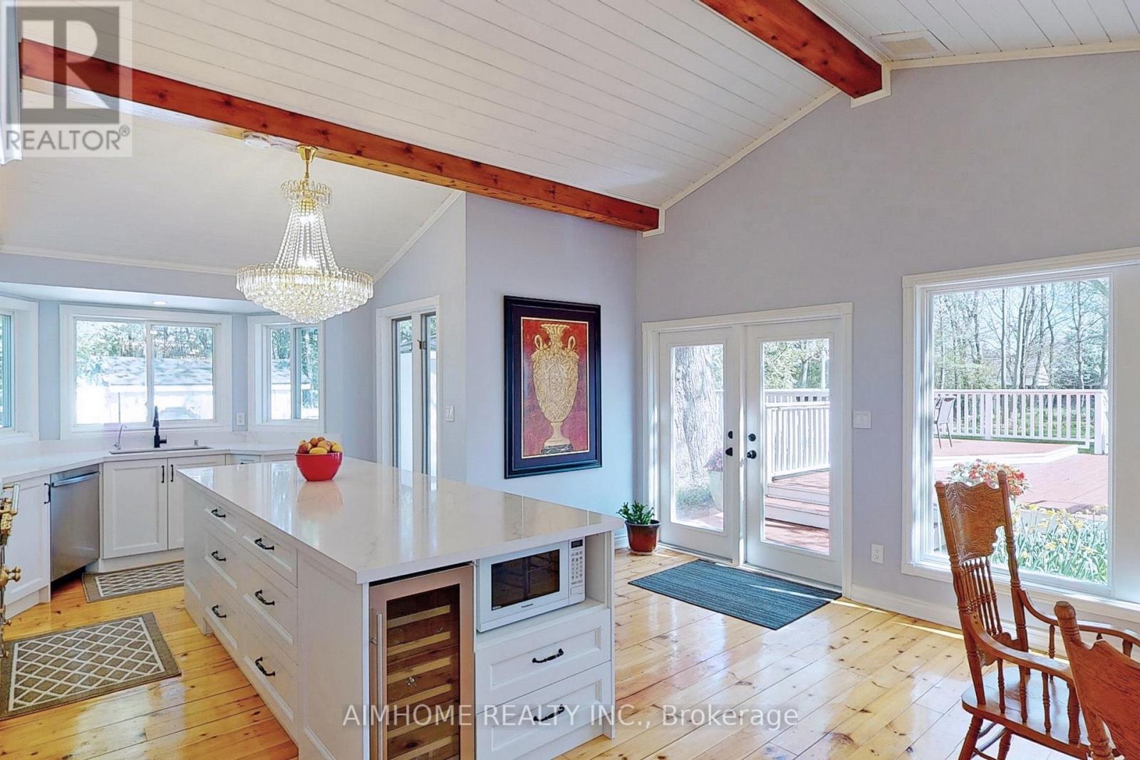 127 Mary Street, Niagara-On-The-Lake, Ontario  L0S 1J0 - Photo 4 - X12379745