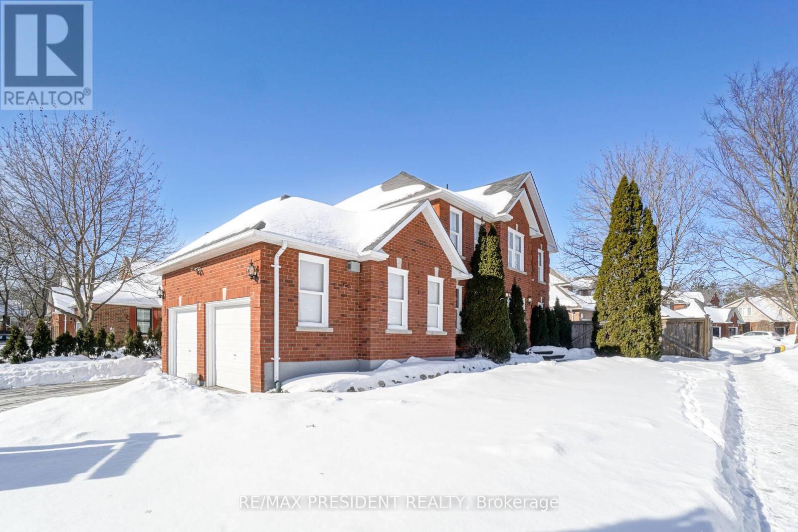 2 White Cliffe Drive, Clarington, Ontario  L1E 1V2 - Photo 2 - E12367147