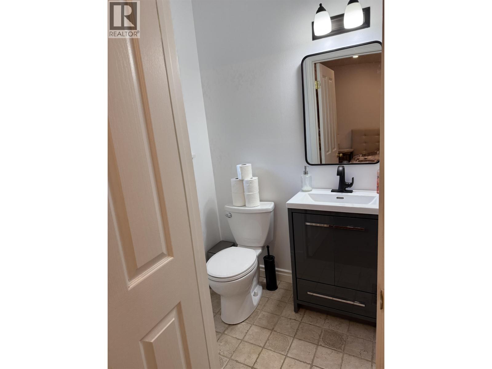 4577 Meadowbank Close, North Vancouver, British Columbia  V7K 2L1 - Photo 26 - R3038123