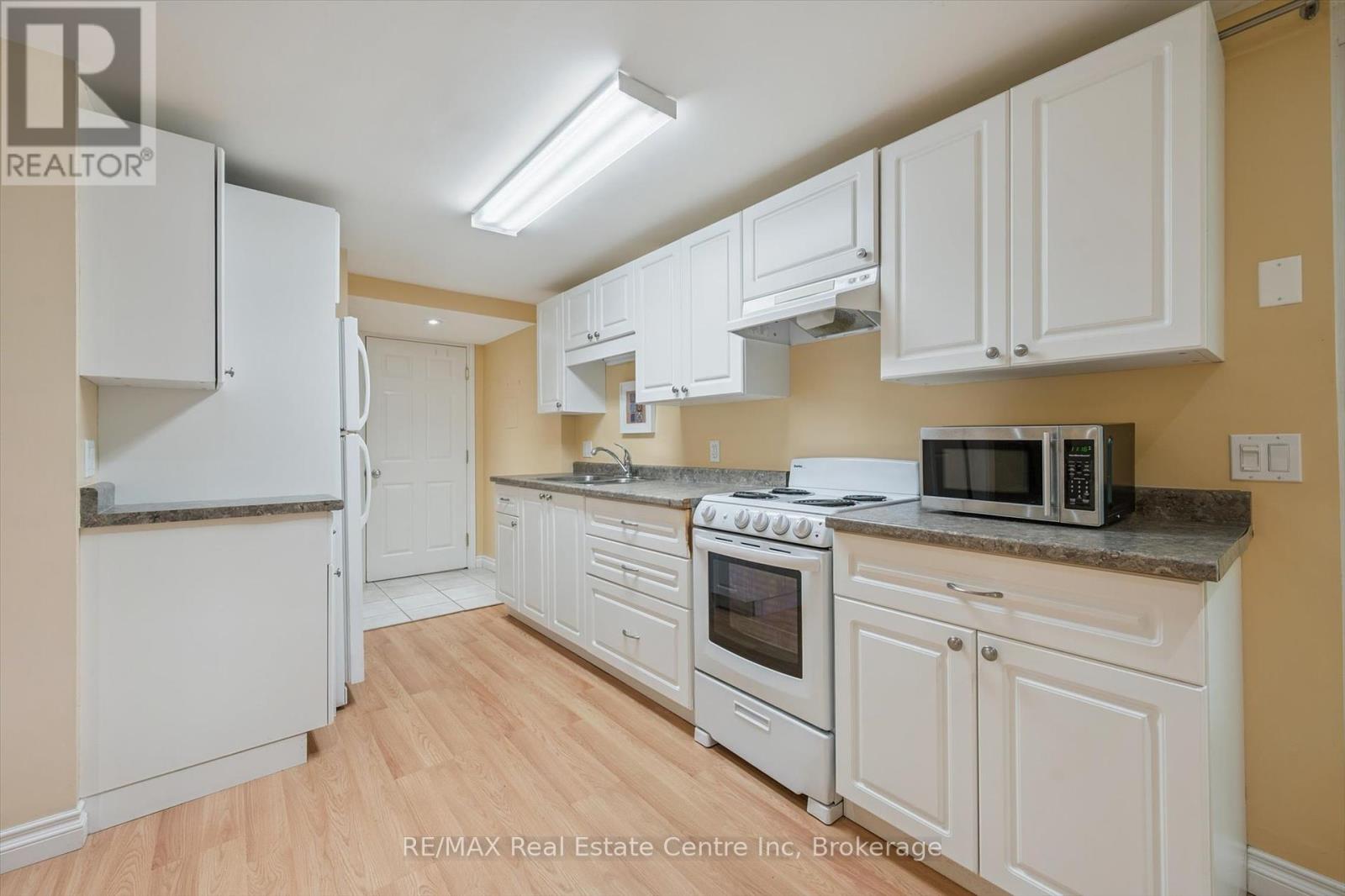 59 Steffler Drive, Guelph, Ontario N1G 3L5 - Photo 32 - X12379136