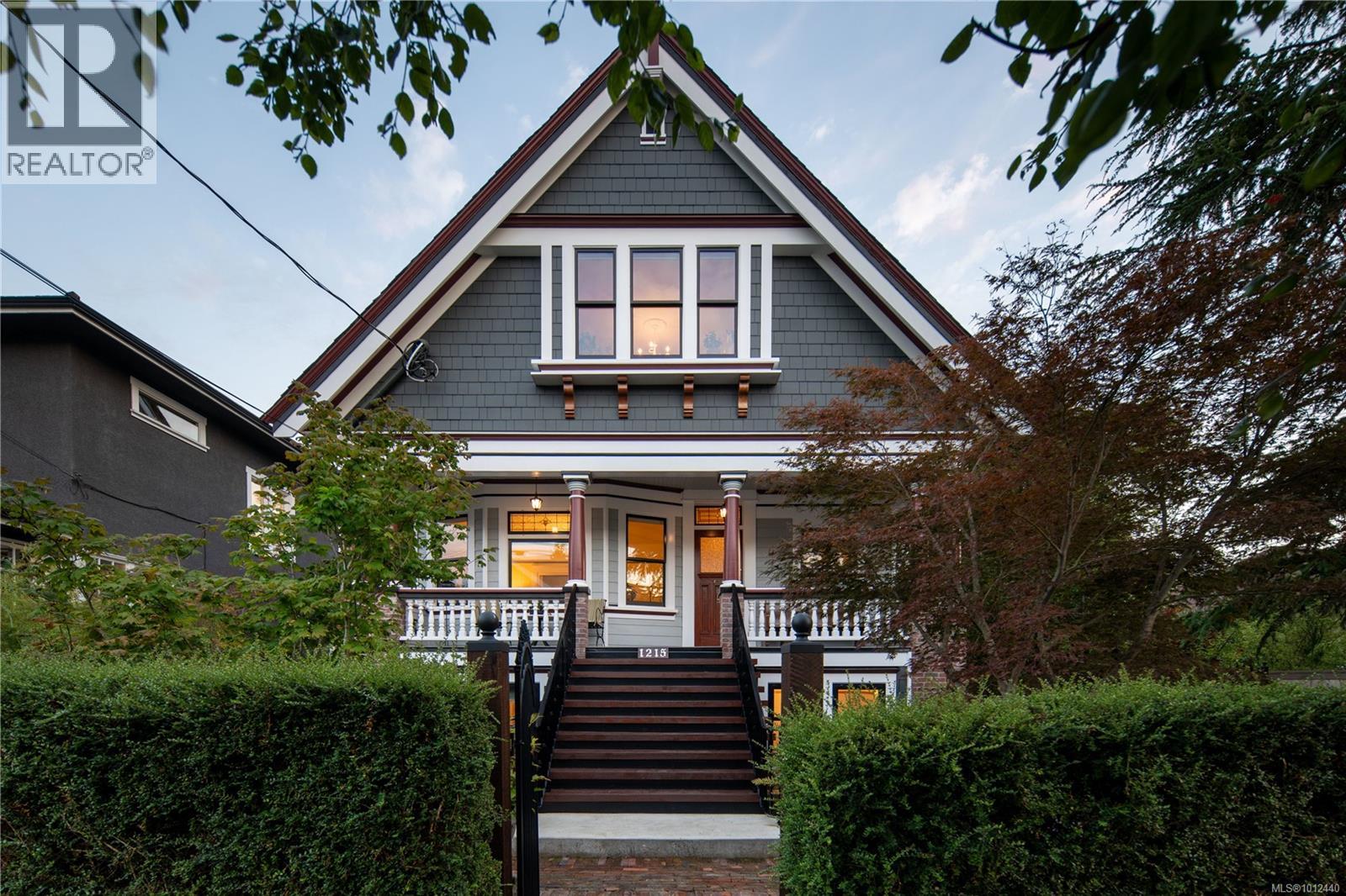 1215 Richardson St, Victoria, British Columbia
