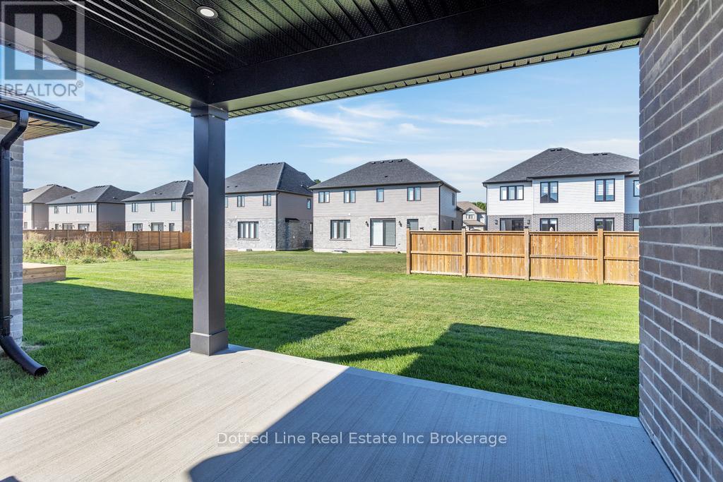 18 Walnut Drive, Tillsonburg, Ontario  N4G 5S2 - Photo 20 - X12379879