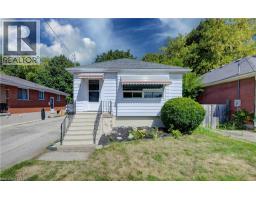 81 STRATHCONA Avenue, Brantford, Ontario
