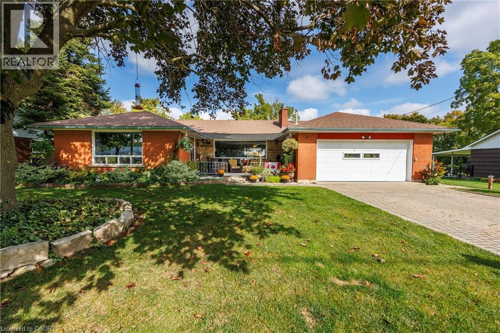 61 EAST CHURCH Street, Waterford, Ontario