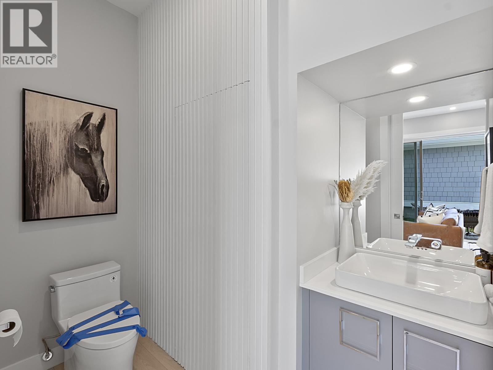 885 E King Edward Avenue, Vancouver, British Columbia  V5V 2E4 - Photo 9 - R3043165